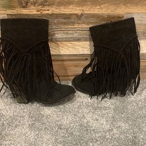 New a. x. n. y black suede fringe boots size 9